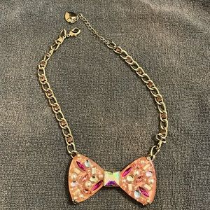 Betsey Johnson bow necklace